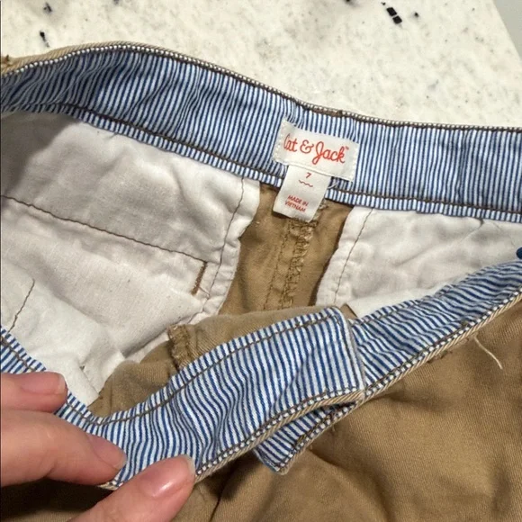 Cat & Jack Boys Khaki Flat Front Shorts (Bundle with other shorts for offers) - Picture 8 of 8